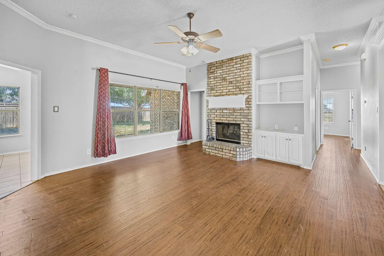 Photo 15 — 2102 97th Street, Lubbock, TX 79423