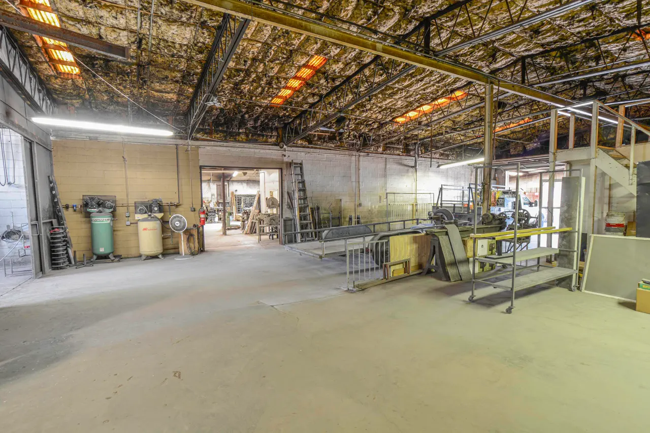 Photo 11 — 1117 N Avenue T, Lubbock, TX 79415