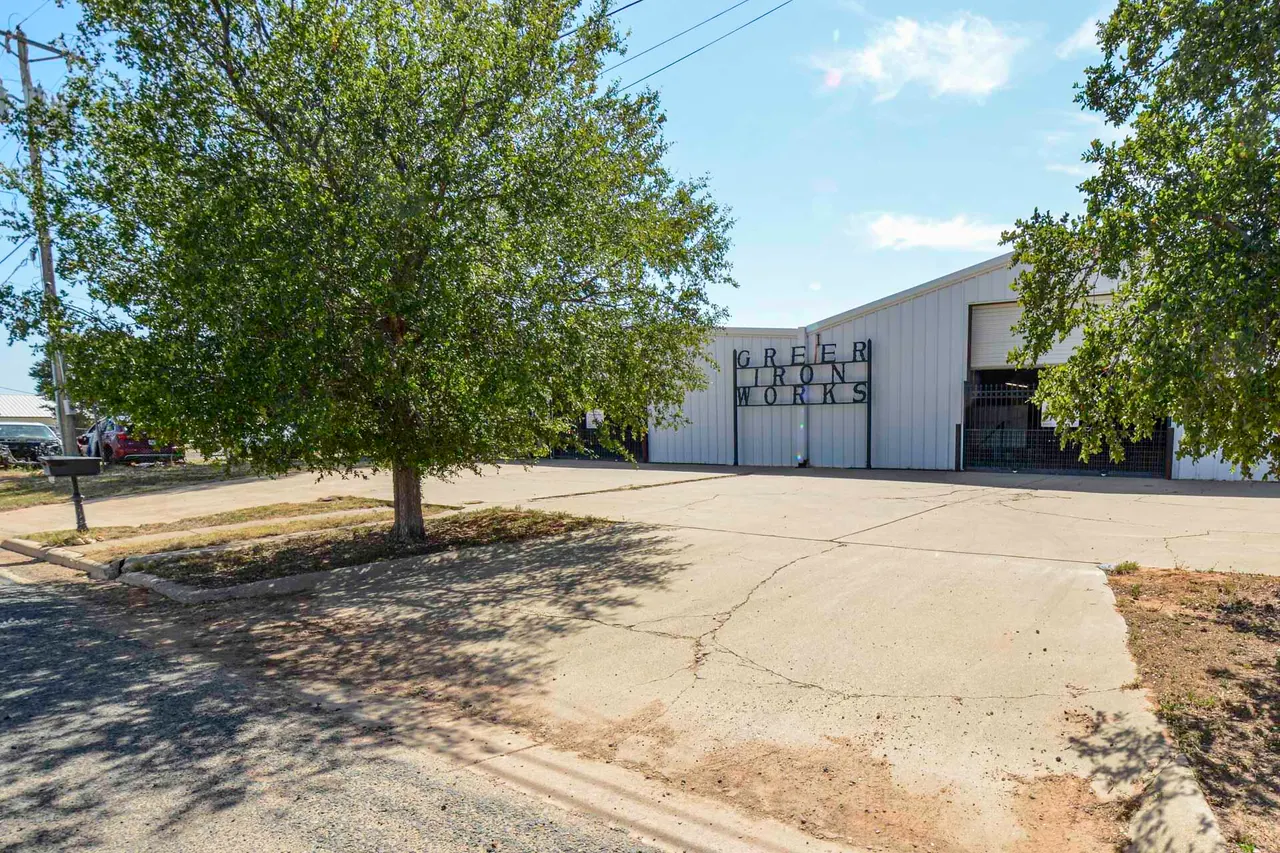 Photo 3 — 1117 N Avenue T, Lubbock, TX 79415