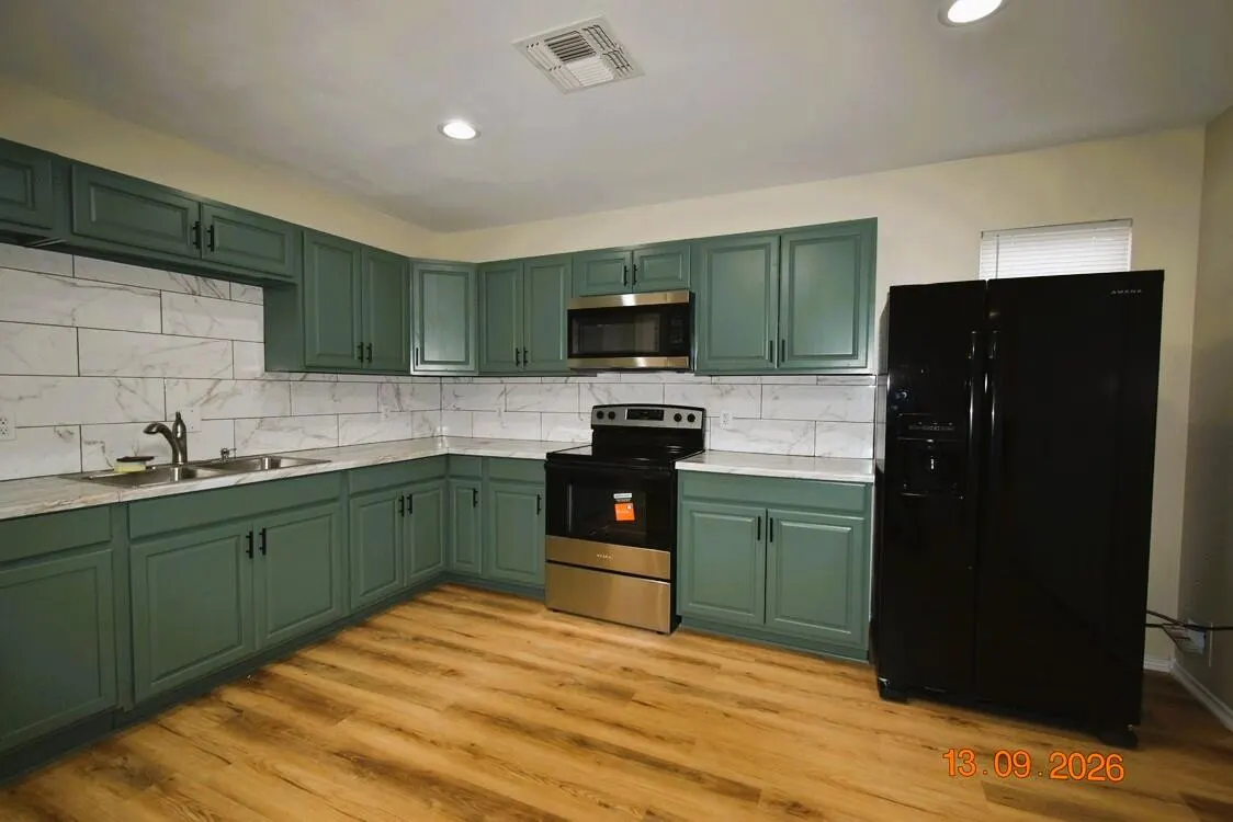 Photo 8 — 511 49th Street, Lubbock, TX 79404