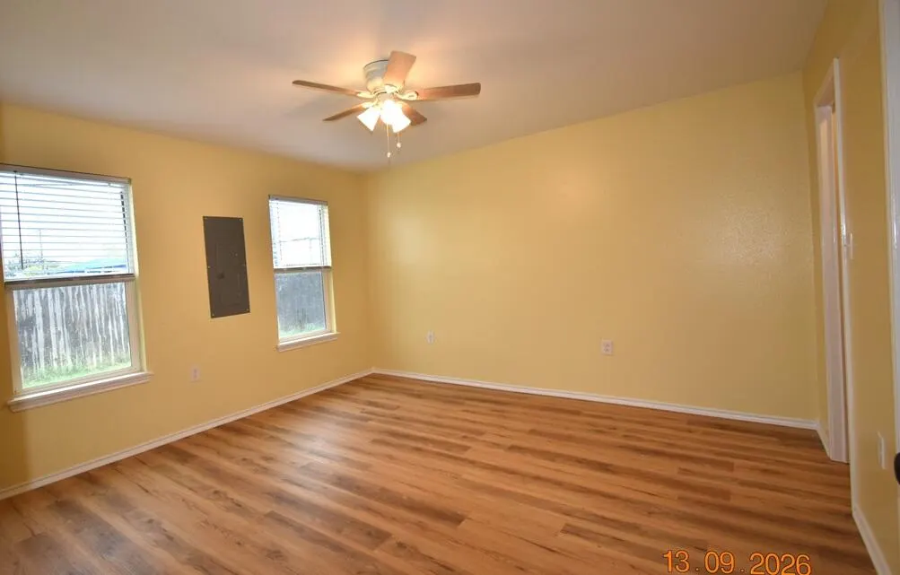 Photo 17 — 511 49th Street, Lubbock, TX 79404