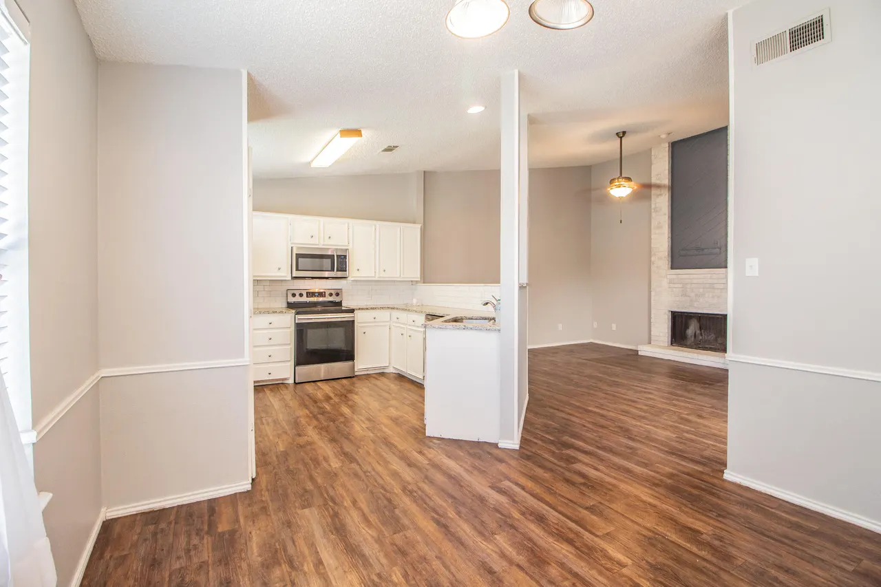 Photo 7 — 5817 7th Street, Lubbock, TX 79416