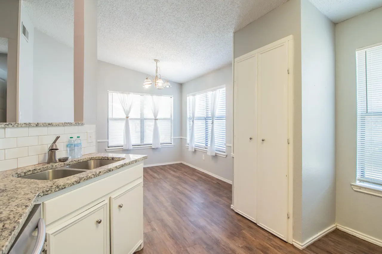 Photo 10 — 5817 7th Street, Lubbock, TX 79416
