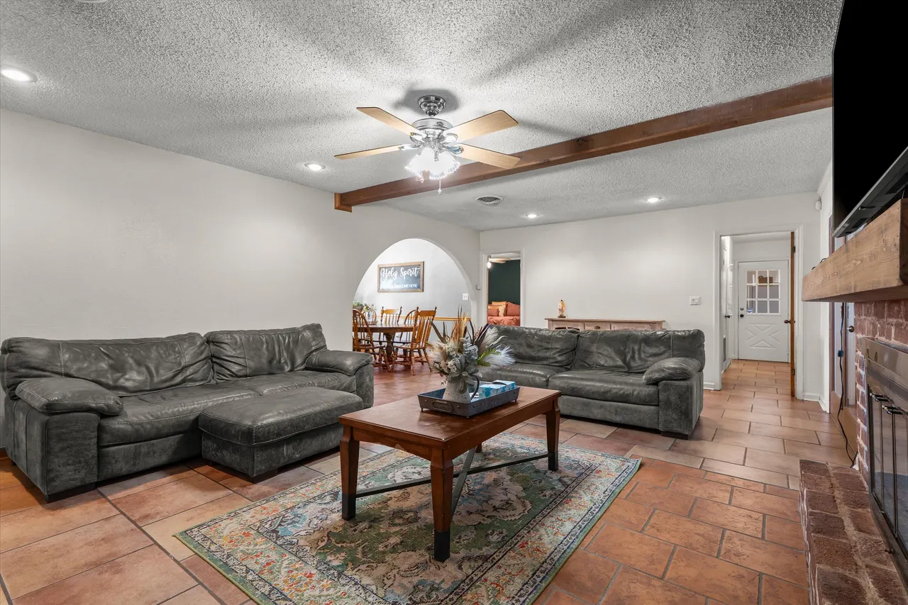 Photo 8 — 2426 County Road 7620, Lubbock, TX 79423