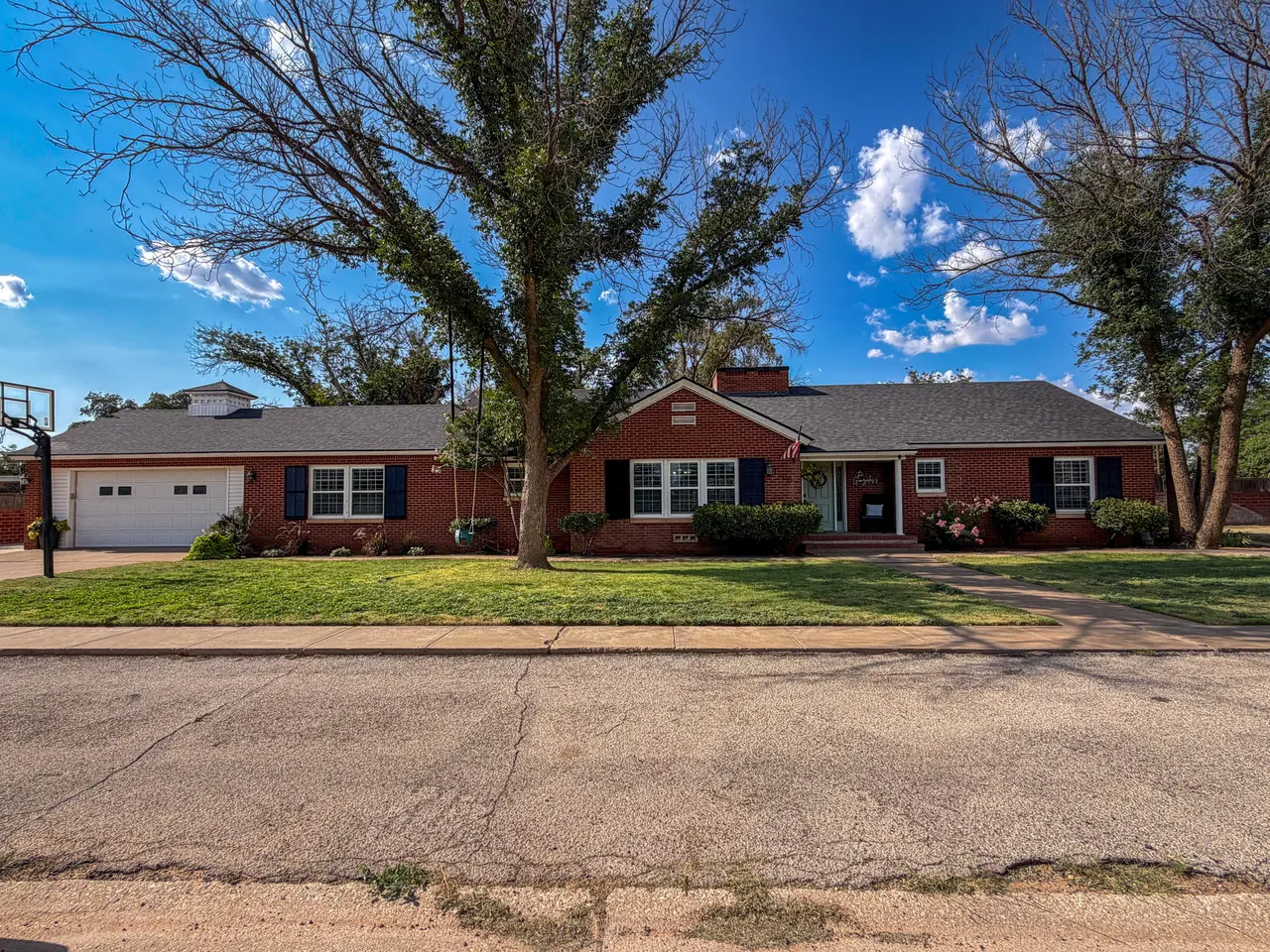 Front exterior — 1006 N 9th Street, Lamesa, TX 79331