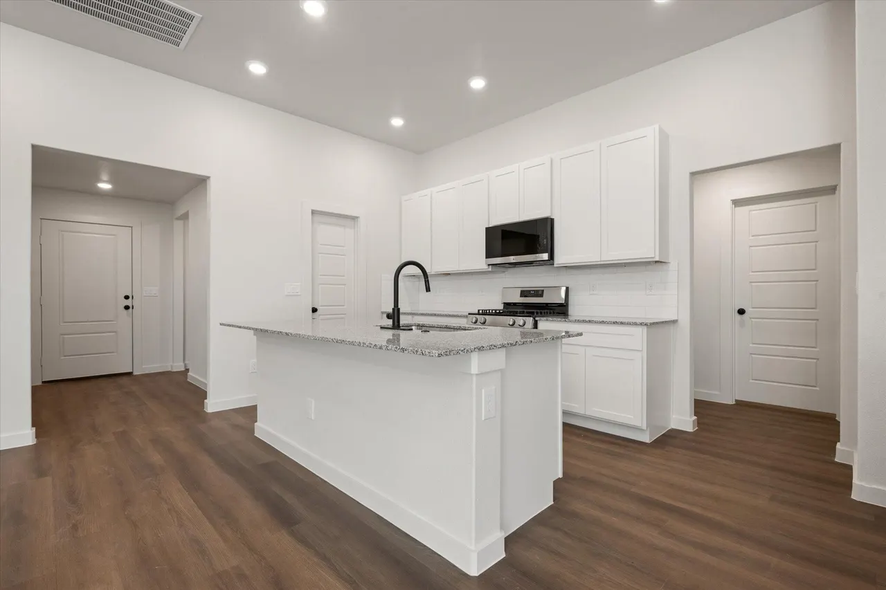 Photo 11 — 6213 121st Street, Lubbock, TX 79424