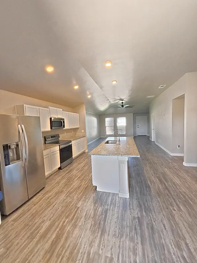 Photo 7 — 325 E 34th Street, Wolfforth, TX 79382