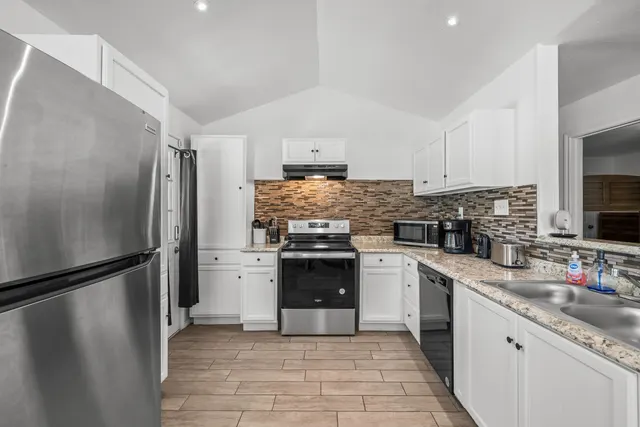 Photo 7 — 2209 35th Street, Lubbock, TX 79412