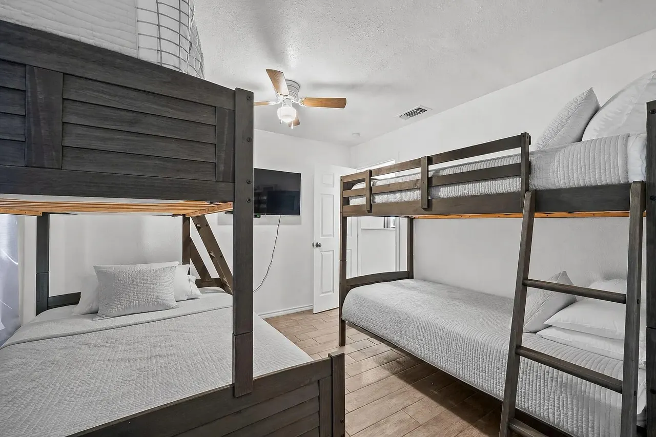 Photo 18 — 2209 35th Street, Lubbock, TX 79412