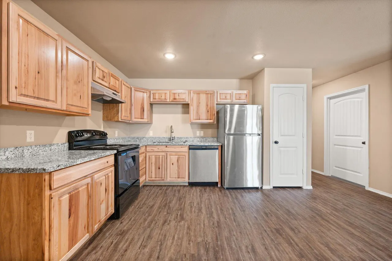 Photo 14 — 2410 N Avenue P, Lubbock, TX 79403