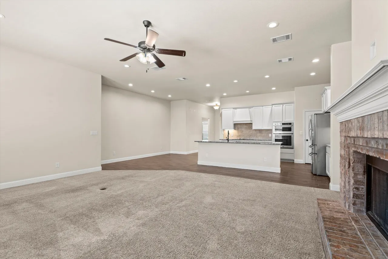 Photo 4 — 9209 Trenton Avenue, Lubbock, TX 79424