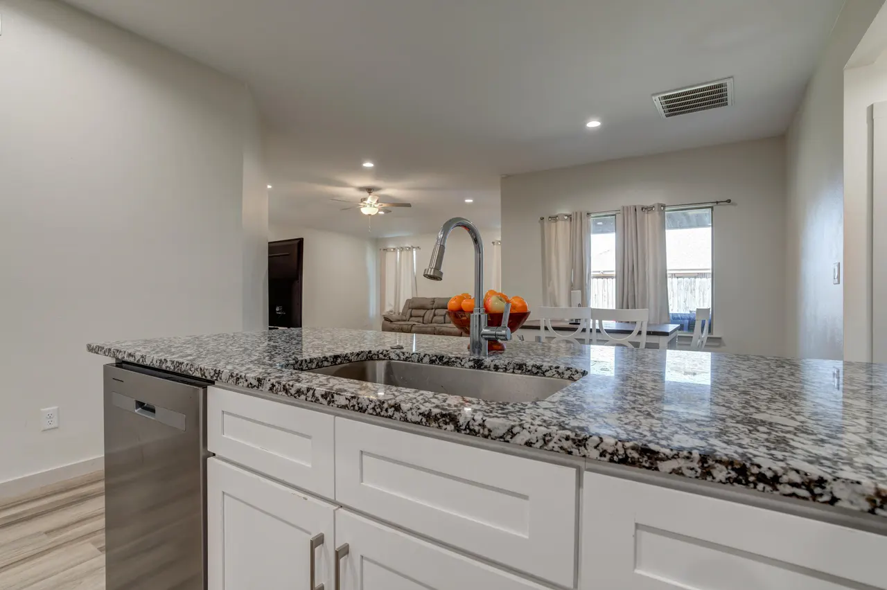 Photo 19 — 6904 56th Street, Lubbock, TX 79407