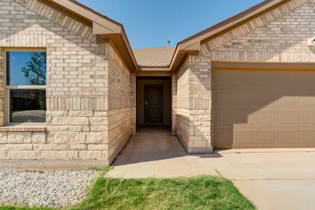 Photo 5 — 6904 56th Street, Lubbock, TX 79407