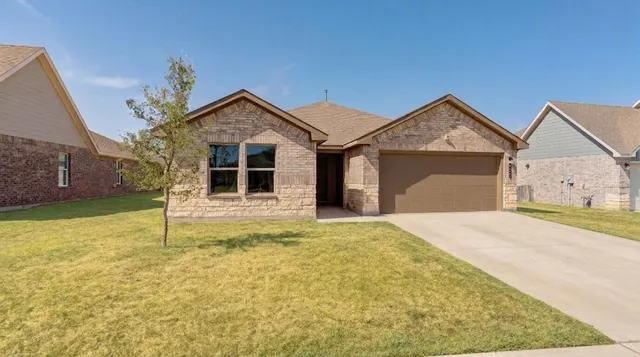 Photo 3 — 6904 56th Street, Lubbock, TX 79407