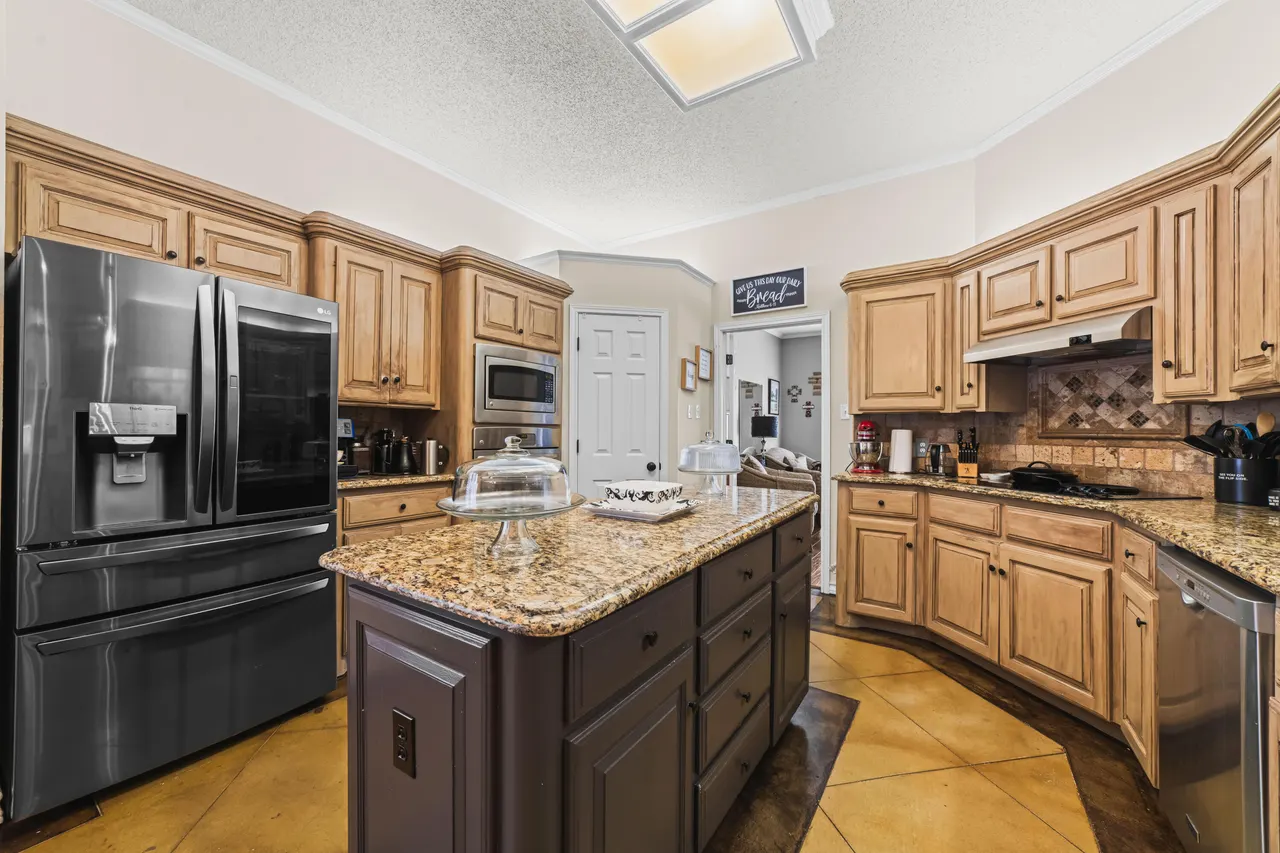 Photo 7 — 5908 85th Street, Lubbock, TX 79424