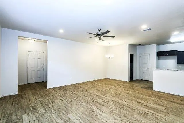 Photo 5 — 11802 Evanston Avenue, Lubbock, TX 79424