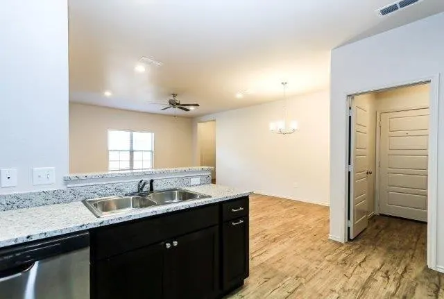 Photo 12 — 11802 Evanston Avenue, Lubbock, TX 79424