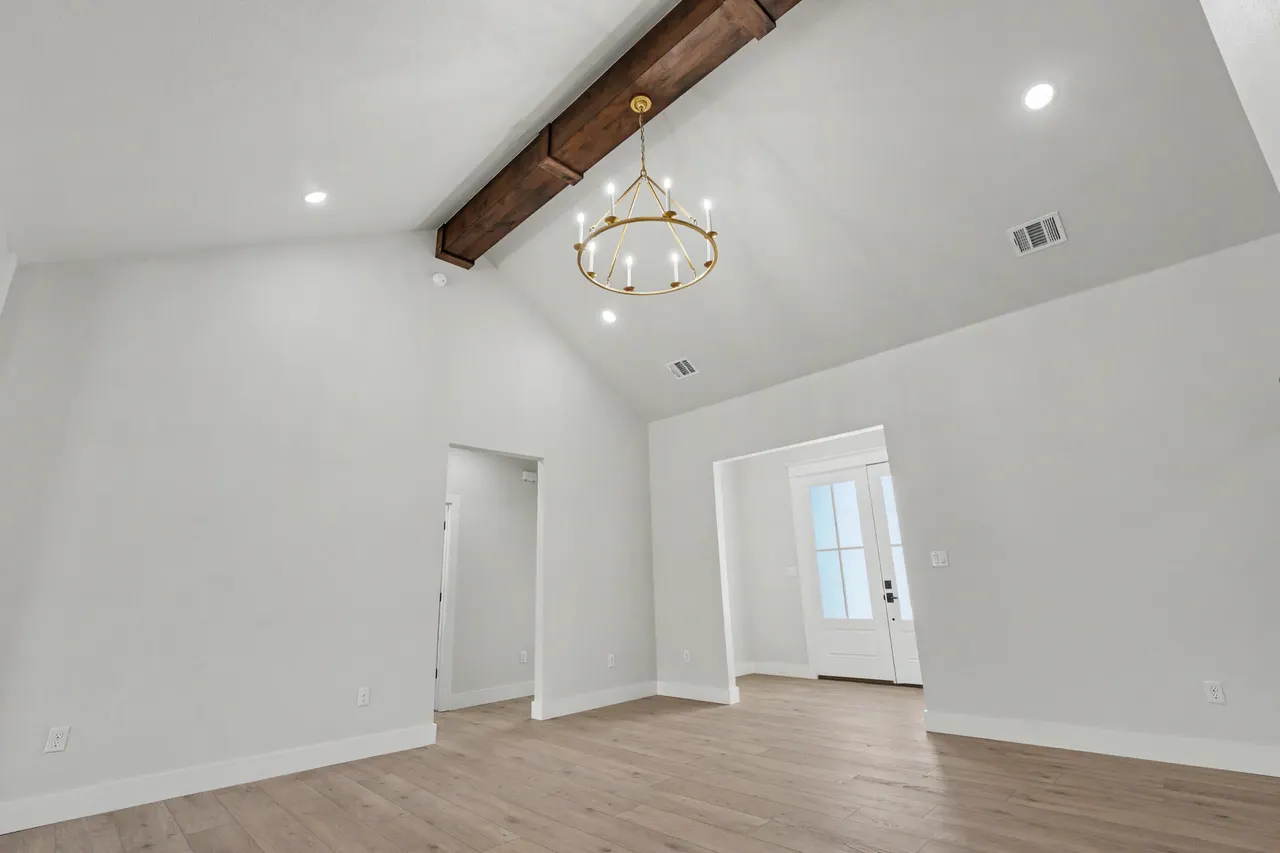 Photo 7 — 1114 N 6th Street, Wolfforth, TX 79382