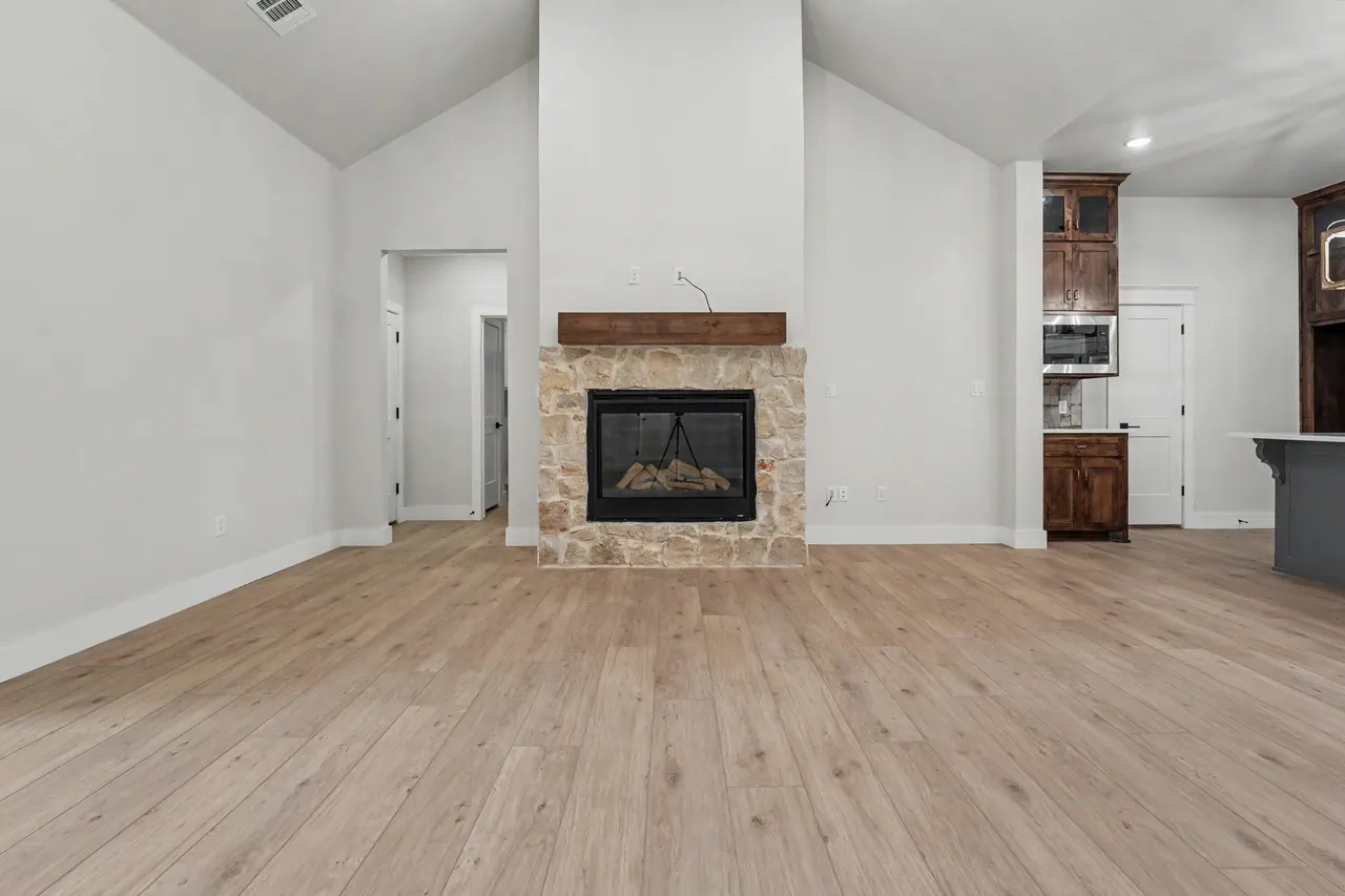 Photo 11 — 1114 N 6th Street, Wolfforth, TX 79382