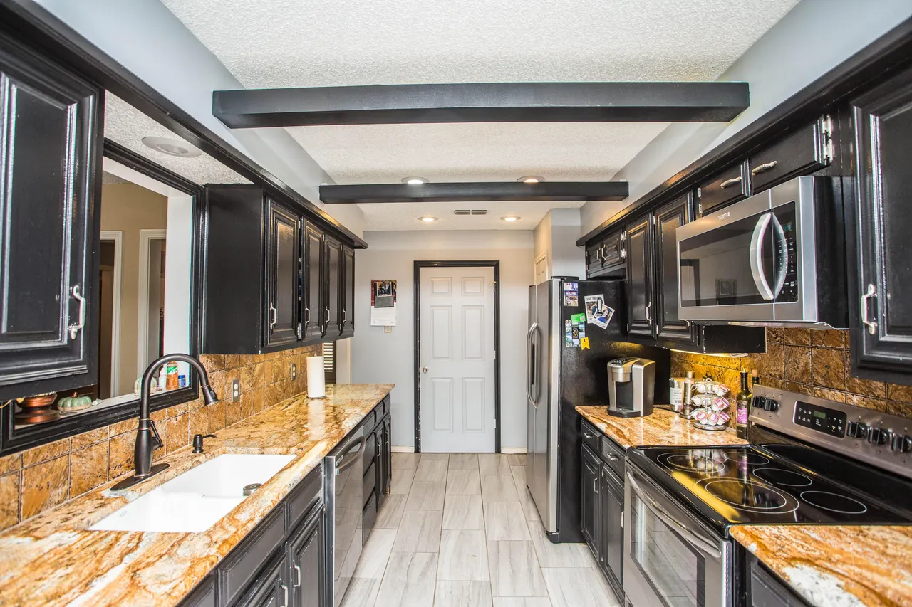 Photo 8 — 5224 89th Street, Lubbock, TX 79424