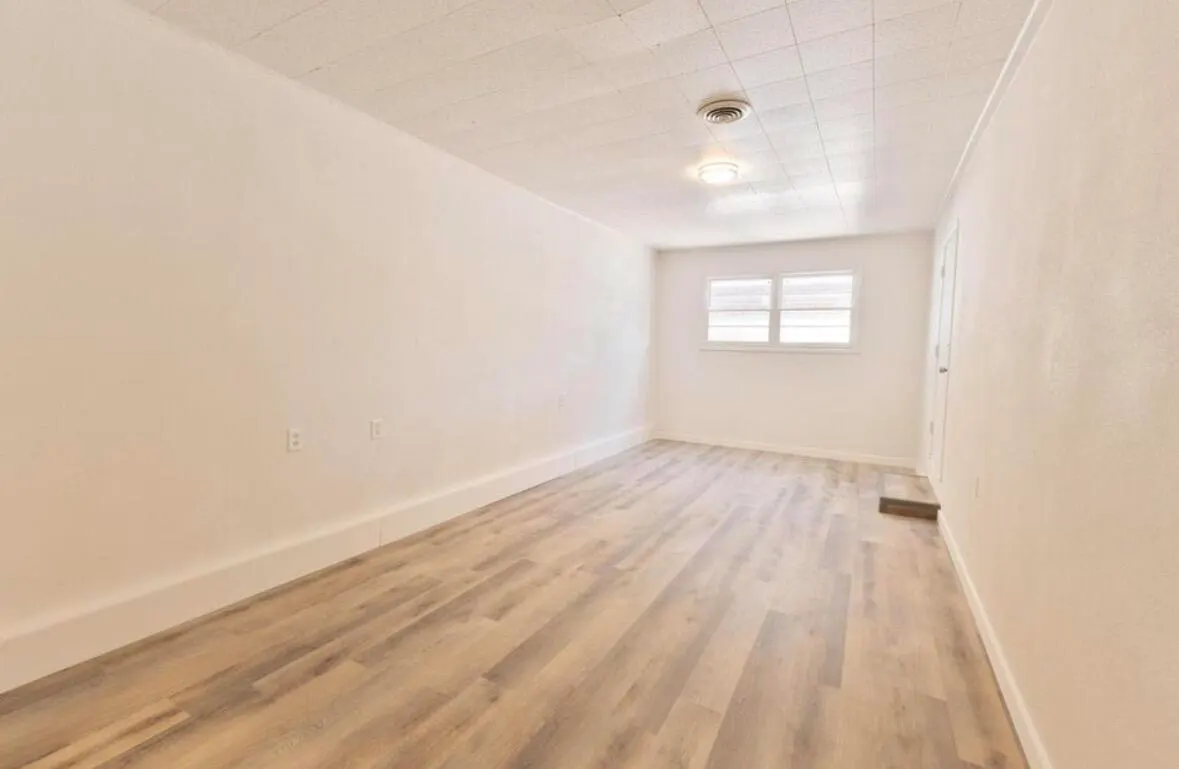Photo 10 — 2513 44th Street, Lubbock, TX 79413