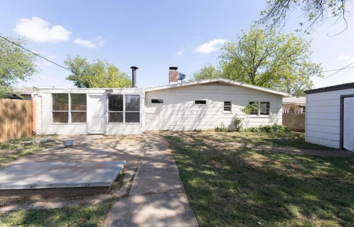 Photo 15 — 2513 44th Street, Lubbock, TX 79413