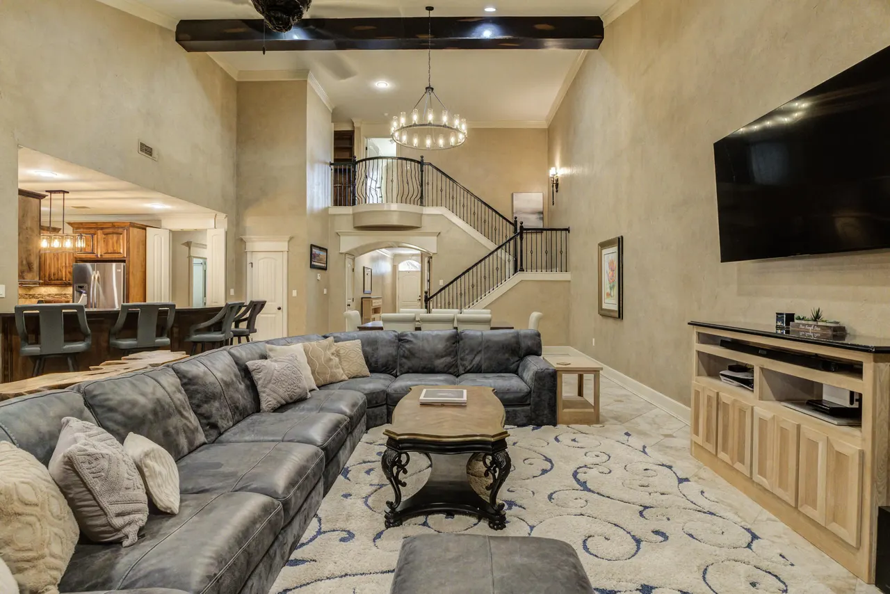Photo 10 — 8 Tuscan Villas Circle, Lubbock, TX 79423