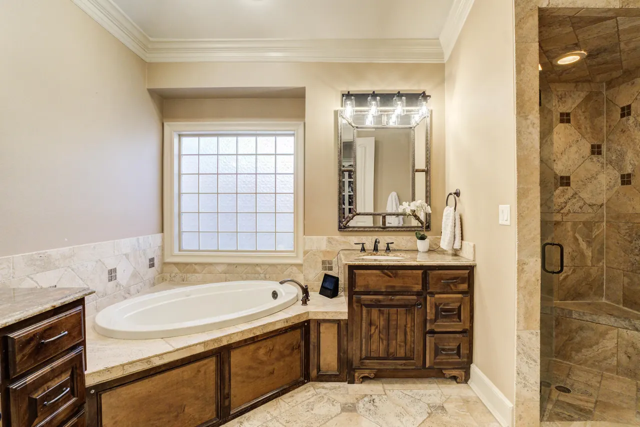 Photo 31 — 8 Tuscan Villas Circle, Lubbock, TX 79423