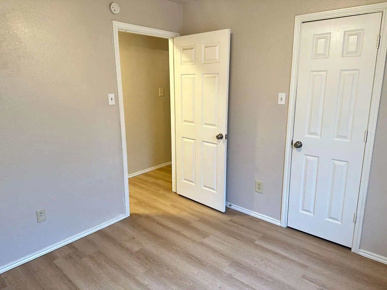 Photo 10 — 6803 Iola Avenue, Lubbock, TX 79424