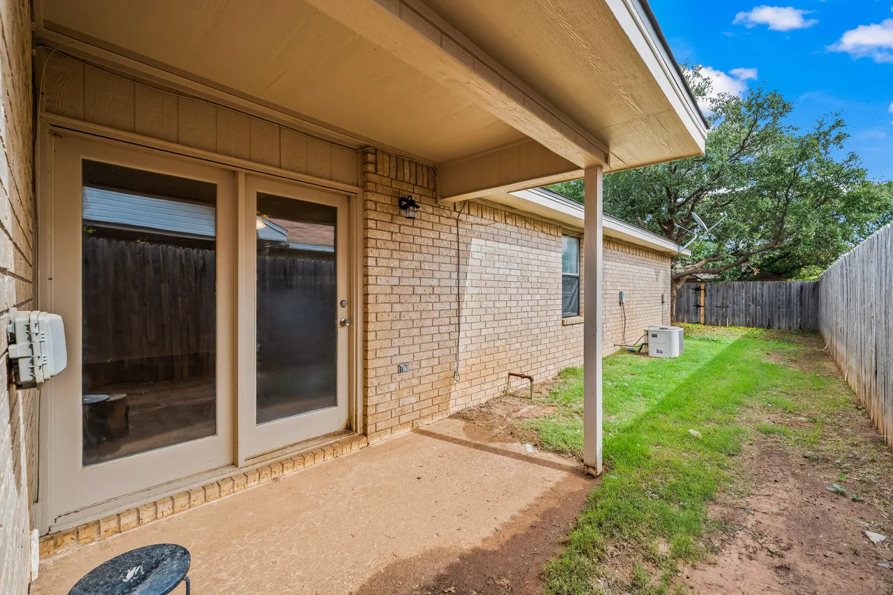 Photo 18 — 6803 Iola Avenue, Lubbock, TX 79424