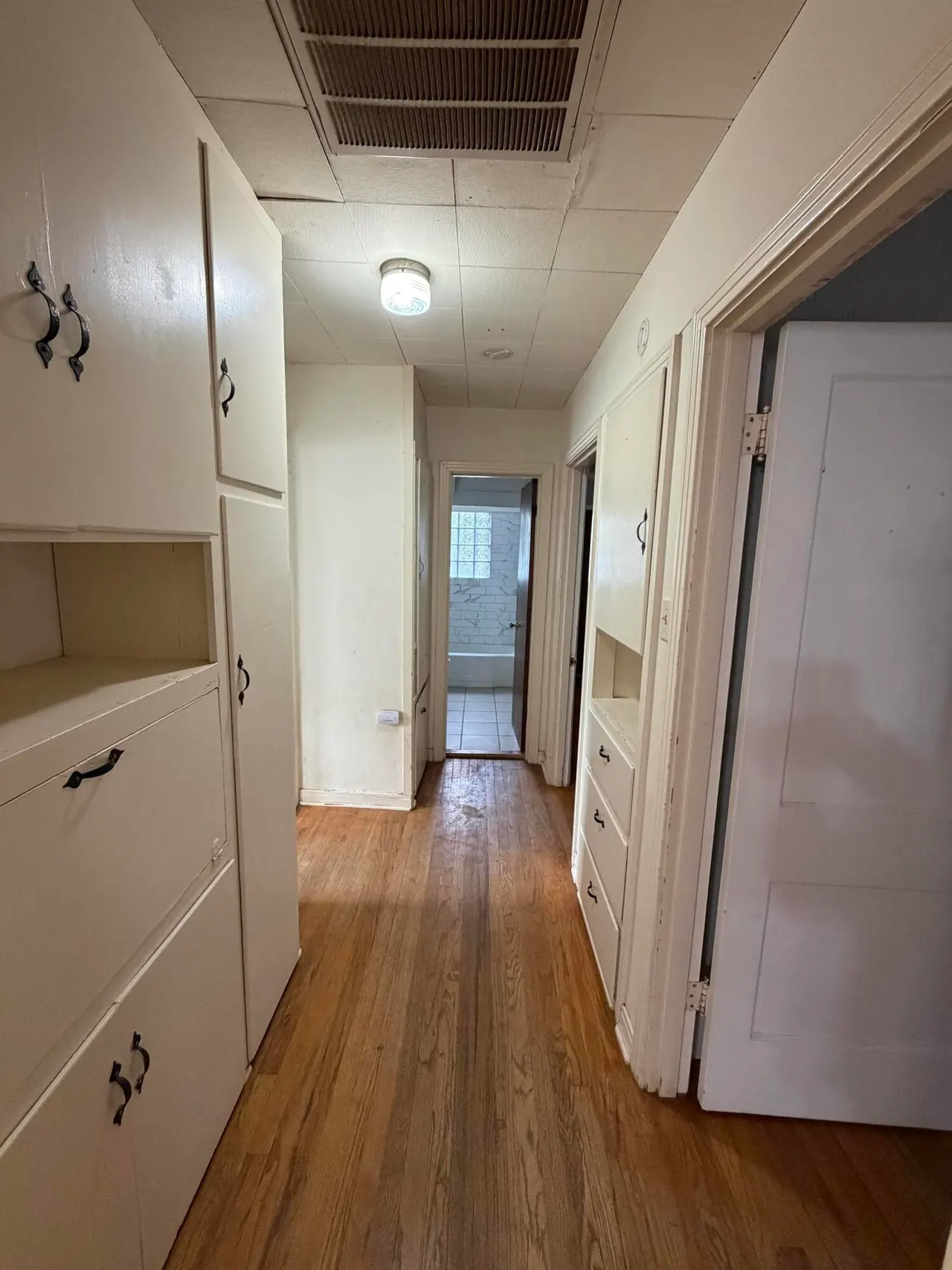 Photo 6 — 2418 29th Street, Lubbock, TX 79411