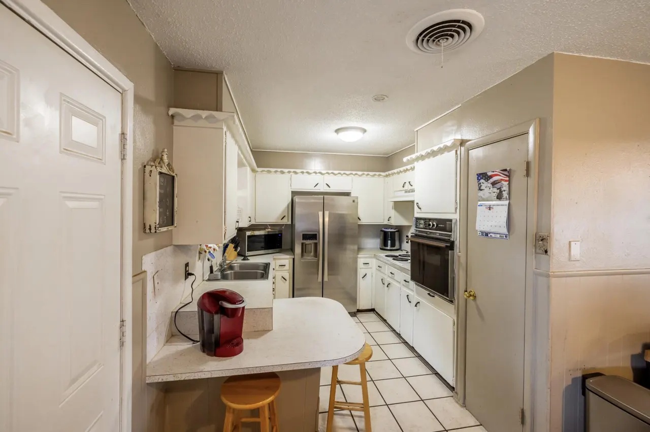 Photo 7 — 708 Chicago Avenue, Lubbock, TX 79416