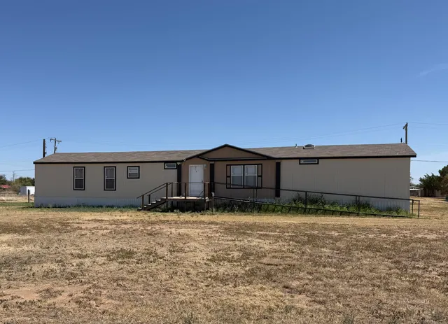 Front exterior — 109 Adams Avenue, Lorenzo, TX 79343