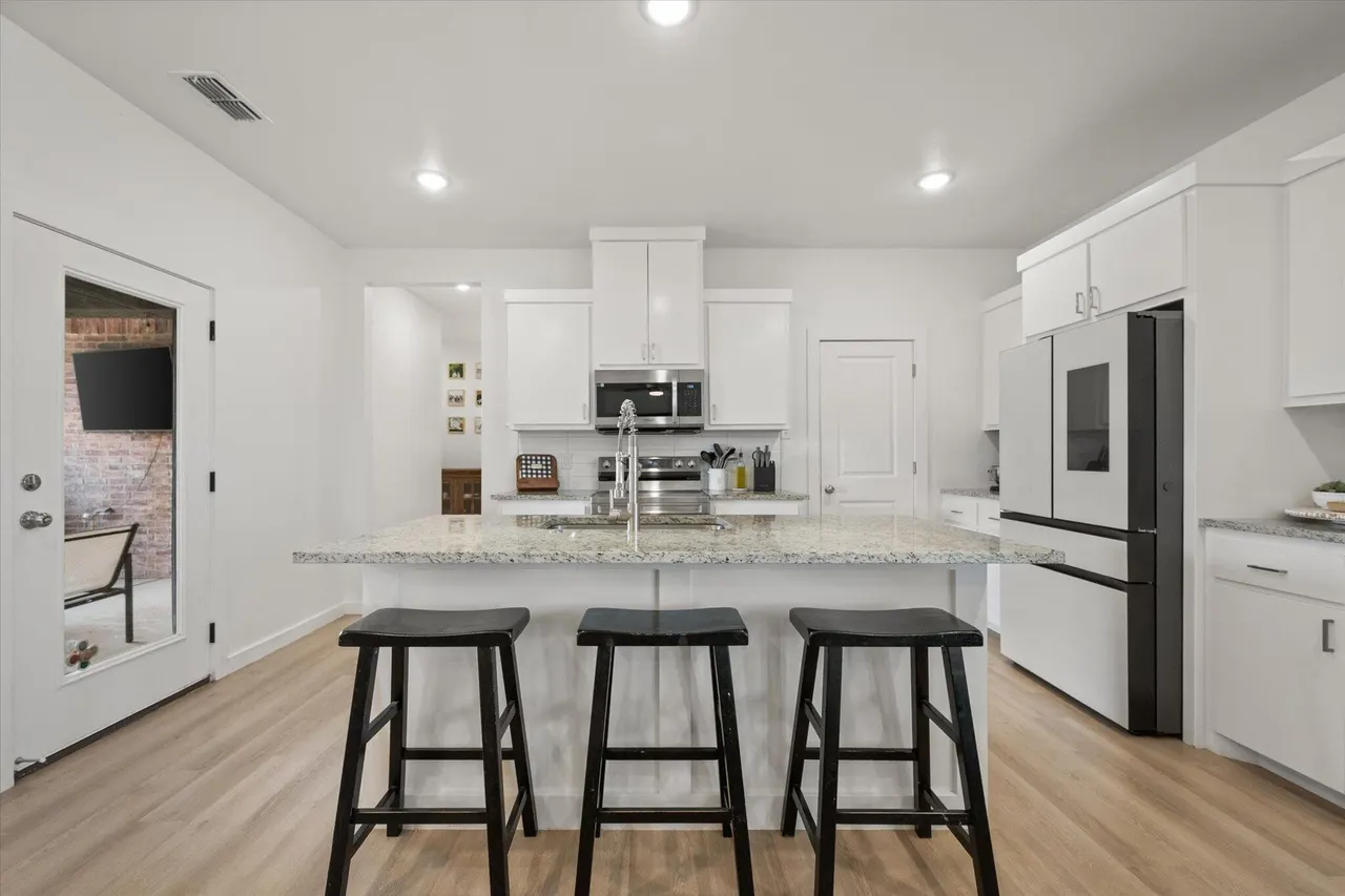 Photo 7 — 7807 97th Street, Lubbock, TX 79424