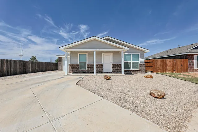 Front exterior — 7542 33rd Place, Lubbock, TX 79407