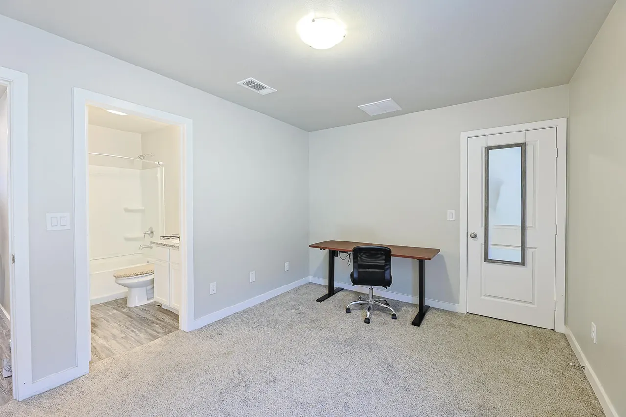 Photo 16 — 7542 33rd Place, Lubbock, TX 79407