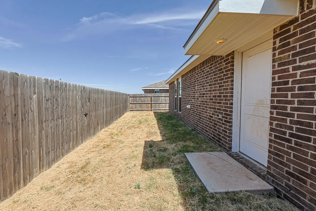 Photo 28 — 7542 33rd Place, Lubbock, TX 79407