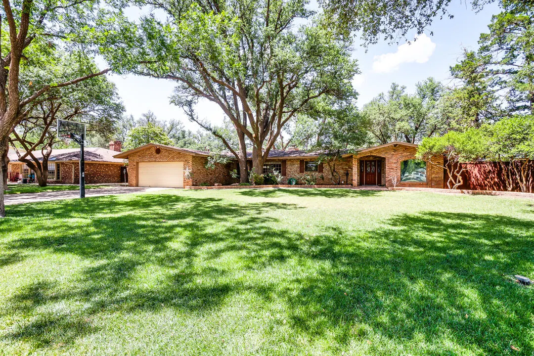 Photo 2 — 4510 17th Street, Lubbock, TX 79416