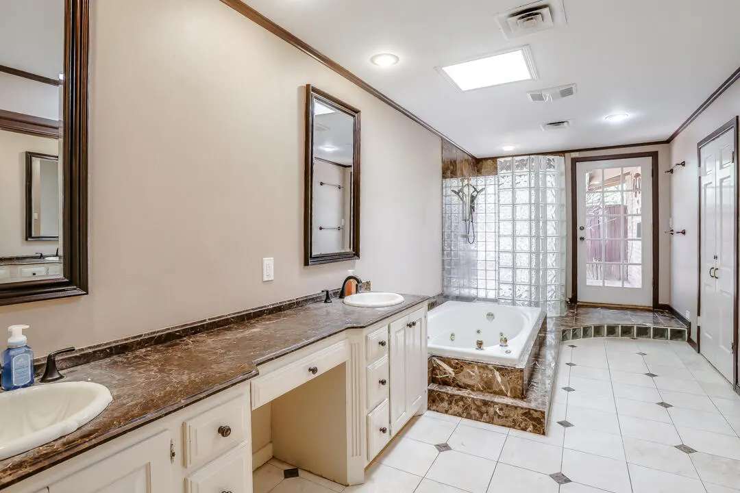 Photo 18 — 4510 17th Street, Lubbock, TX 79416
