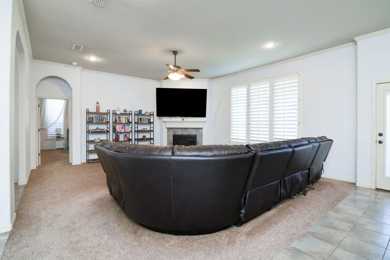 Photo 8 — 6420 94th Street, Lubbock, TX 79424