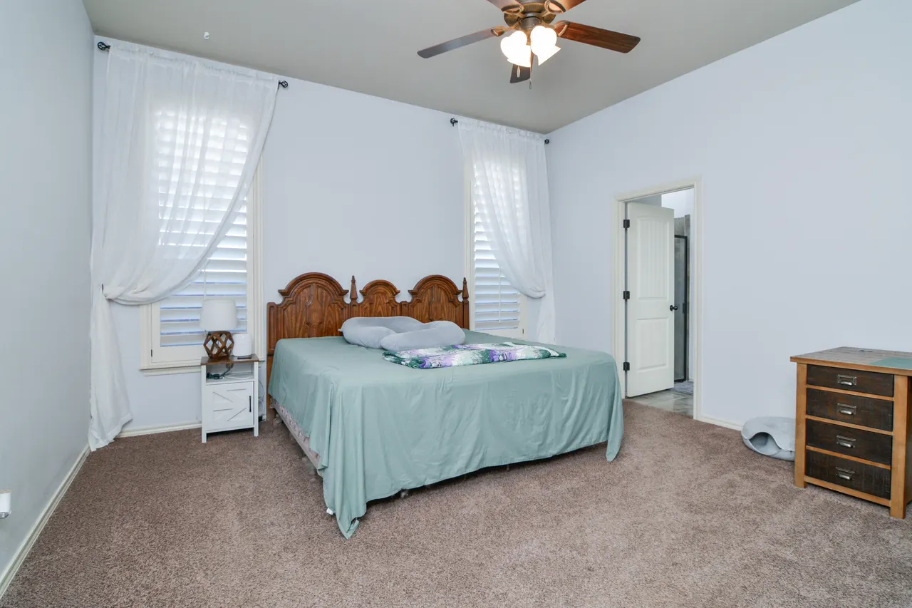 Photo 12 — 6420 94th Street, Lubbock, TX 79424