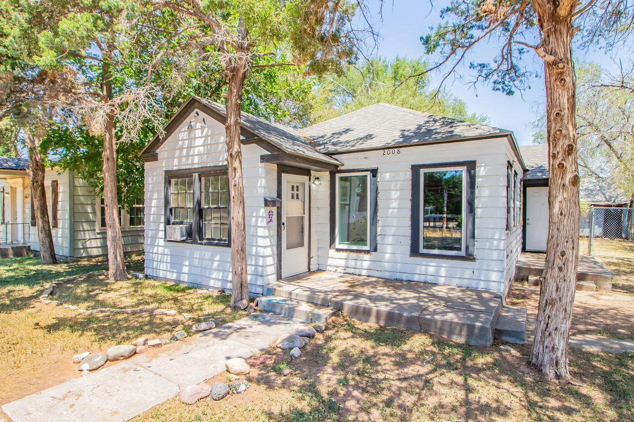 Front exterior — 2008 31st Street, Lubbock, TX 79411