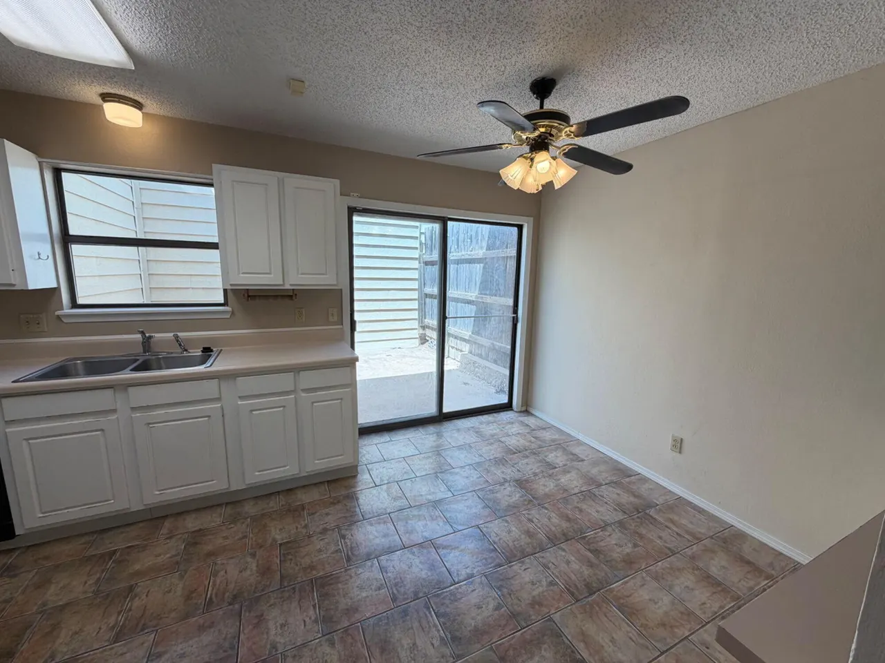 Photo 4 — 3730 86th Drive, Lubbock, TX 79423