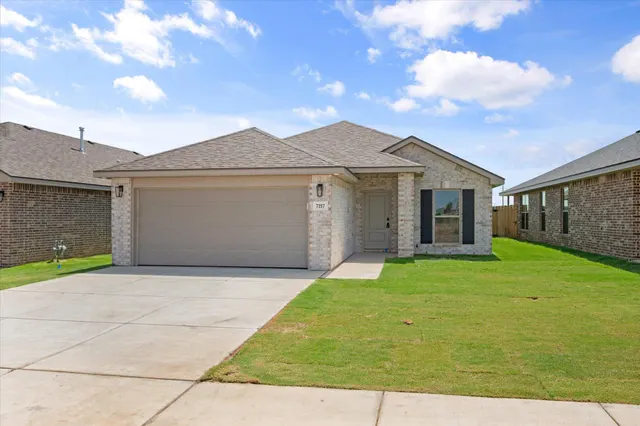 Photo 3 — 7217 14th Street, Lubbock, TX 79416