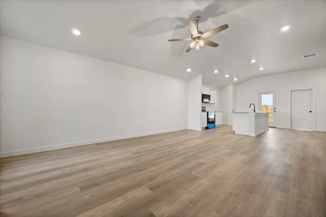Photo 6 — 8517 24th Street, Lubbock, TX 79407