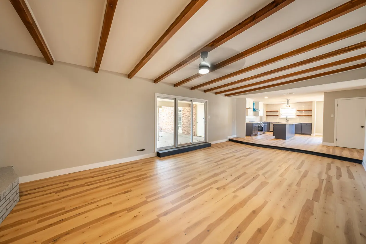 Photo 13 — 6011 Vernon Avenue, Lubbock, TX 79412