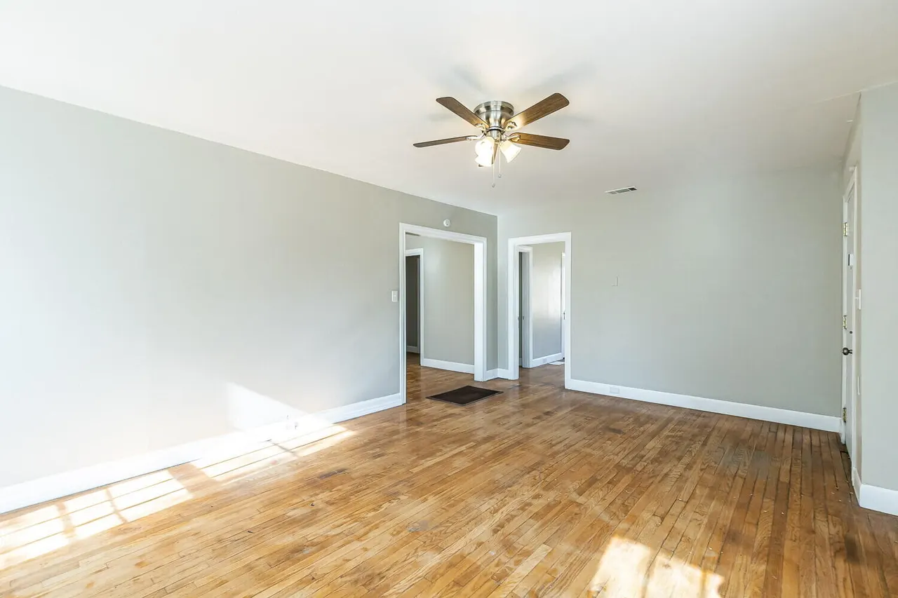 Photo 11 — 1914 25th Street, Lubbock, TX 79411