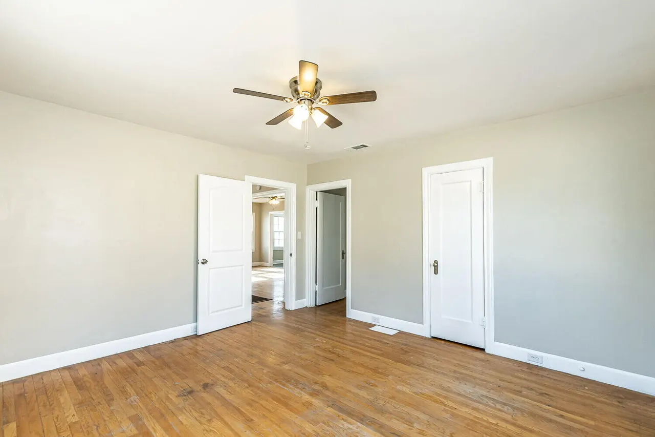 Photo 13 — 1914 25th Street, Lubbock, TX 79411