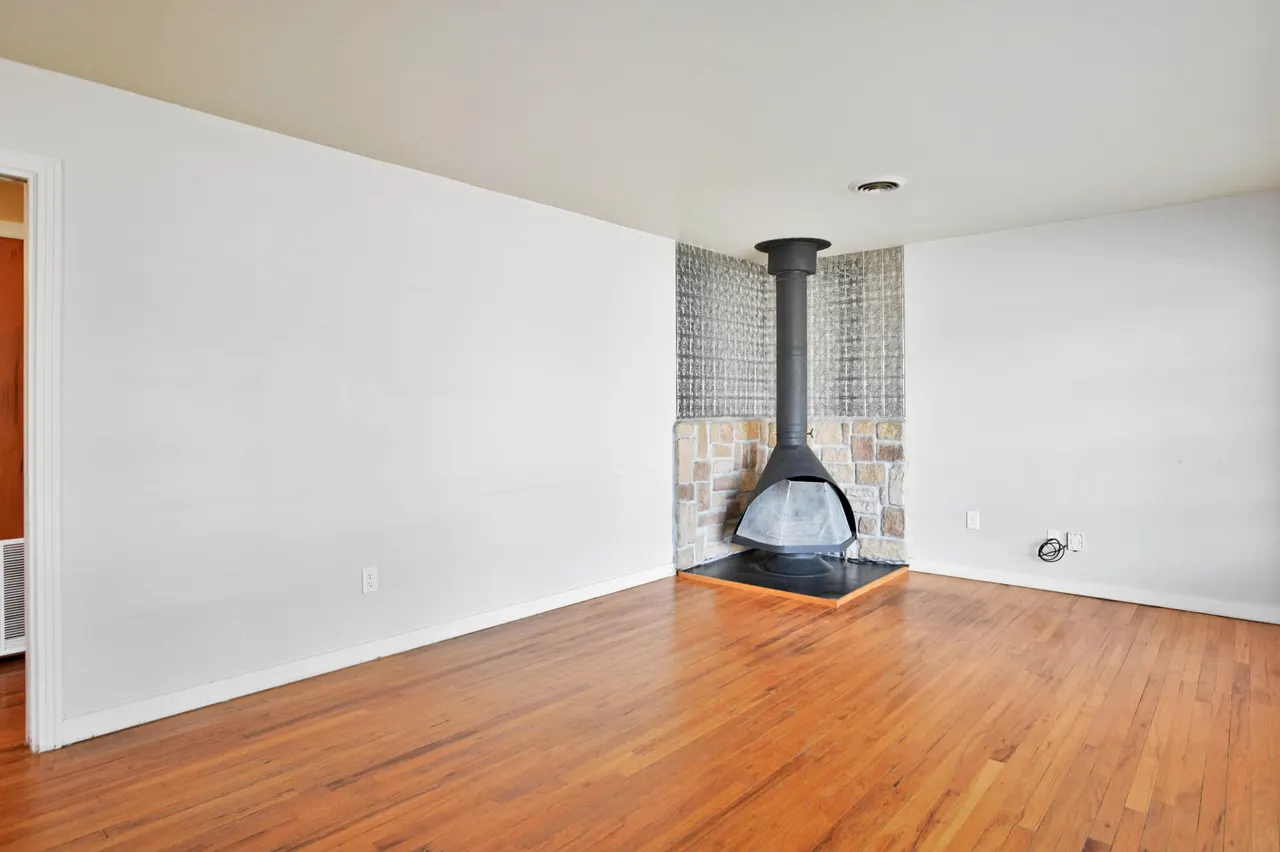 Photo 3 — 3501 26th Street, Lubbock, TX 79410