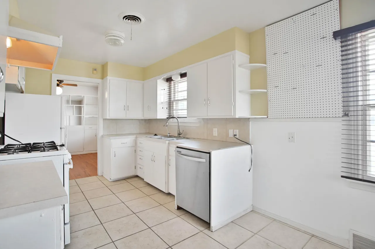 Photo 18 — 3501 26th Street, Lubbock, TX 79410